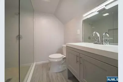 107 Washington Avenue, Little Ferry, NJ 07643 - Photo 6