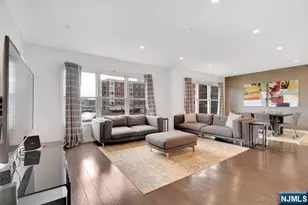 331 Promenade, Edgewater, NJ 07020 - Photo 18