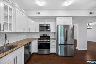 200 Laird Ave 204, Cliffside Park, NJ 07010 - Photo 14