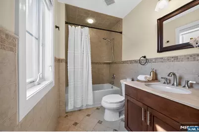 200 Laird Avenue 204 #204, Cliffside Park, NJ 07010 - Photo 22