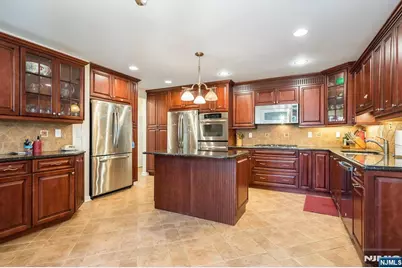 16 Norwood Avenue, Glen Rock, NJ 07452 - Photo 10