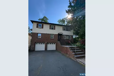 22 Evelyn Court, Maplewood, NJ 07040 - Photo 1