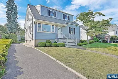 180 Vanderburgh Avenue, Rutherford, NJ 07070 - Photo 2