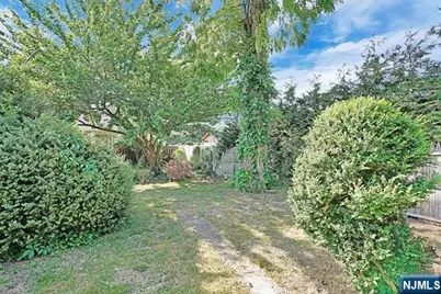 180 Vanderburgh Avenue, Rutherford, NJ 07070 - Photo 20