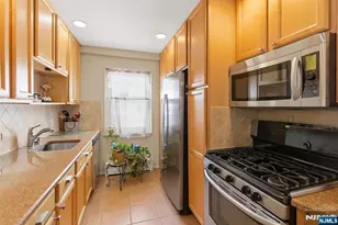 280 Prospect Ave 8G, Hackensack, NJ 07601 - Photo 8