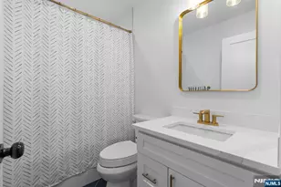 385 Copeland Ave, Lyndhurst Township, NJ 07071 - Photo 30