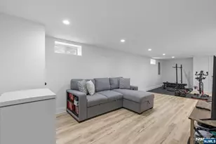 385 Copeland Ave, Lyndhurst Township, NJ 07071 - Photo 36