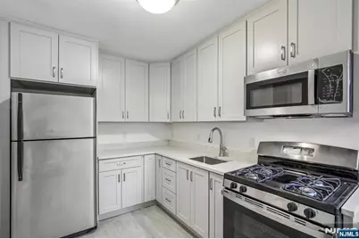 3060 Edwin Avenue 4C #4C, Fort Lee, NJ 07024 - Photo 16