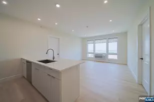 401 E Central Blvd 2A, Palisades Park, NJ 07650 - Photo 4