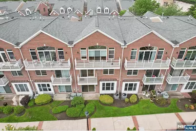 66 Lydia, Guttenberg, NJ 07093 - Photo 32