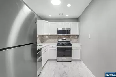 131 Clinton Place 203 #203, Hackensack, NJ 07601 - Photo 16