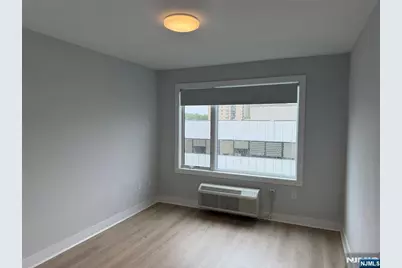 2150 N Central Road 605 #605, Fort Lee, NJ 07024 - Photo 8