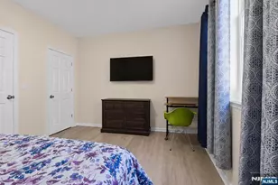 72 Seymour Ave 3rd Floor, Newark, NJ 07108 - Photo 8