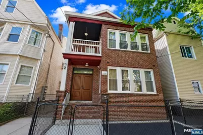 72 Seymour Avenue 3rd Floor #3rd Floor, Newark, NJ 07108 - Photo 2