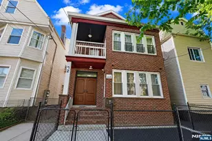 72 Seymour Ave 3rd Floor, Newark, NJ 07108 - Photo 2