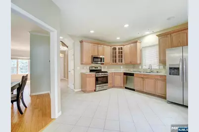 1044 Smith Manor Boulevard 23 #23, West Orange Township, NJ 07052 - Photo 12