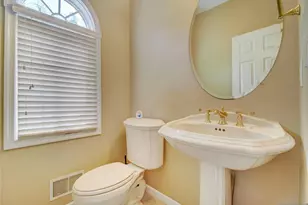1044 Smith Manor Blvd 23, West Orange Township, NJ 07052 - Photo 6