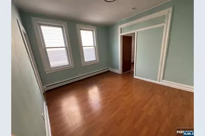 365 Elm Street 1 Right #1 Right, Kearny, NJ 07032 - Photo 6