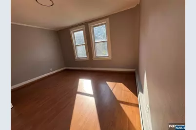 365 Elm Street 1 Right #1 Right, Kearny, NJ 07032 - Photo 4