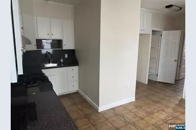 365 Elm Street 1 Right #1 Right, Kearny, NJ 07032 - Photo 22
