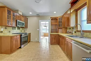 6 Colonial Ct, Dumont, NJ 07628 - Photo 10