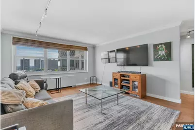 2000 Linwood Avenue 15P #15P, Fort Lee, NJ 07024 - Photo 8