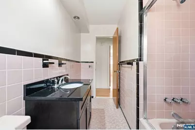 458 Stillwell Avenue, Fort Lee, NJ 07024 - Photo 22