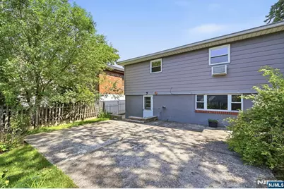 458 Stillwell Avenue, Fort Lee, NJ 07024 - Photo 46