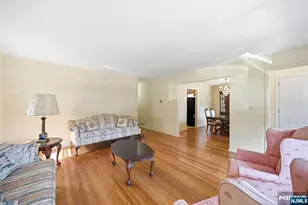 458 Stillwell Ave, Fort Lee, NJ 07024 - Photo 8