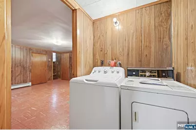458 Stillwell Avenue, Fort Lee, NJ 07024 - Photo 38