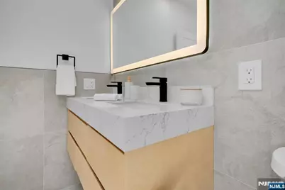 519 E 4th Street, Palisades Park, NJ 07650 - Photo 32