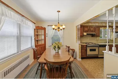 252 Saint Nicholas Avenue, Hillsdale, NJ 07642 - Photo 10