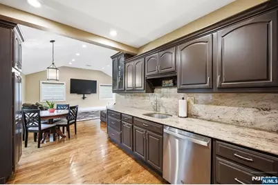 17 Kiowa Terrace, Oakland, NJ 07436 - Photo 8