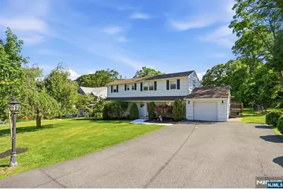 101 Walnut Street, Oakland, NJ 07436 - Photo 4
