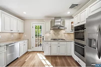 101 Walnut Street, Oakland, NJ 07436 - Photo 22