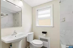 34 Rowland Ave, Hackensack, NJ 07601 - Photo 18
