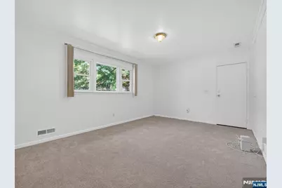 7 Willow Brook Road, Hillsdale, NJ 07642 - Photo 18