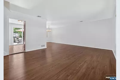 7 Willow Brook Road, Hillsdale, NJ 07642 - Photo 8