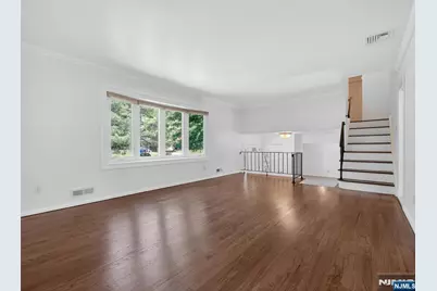 7 Willow Brook Road, Hillsdale, NJ 07642 - Photo 6
