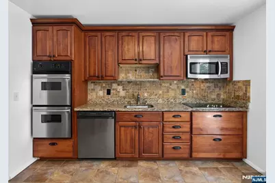 7 Willow Brook Road, Hillsdale, NJ 07642 - Photo 10