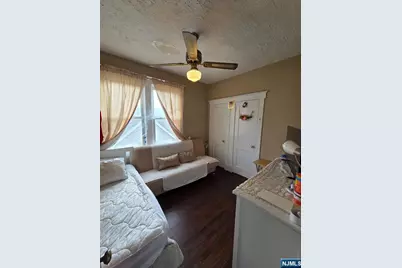327 7th Street 2nd Floor #2nd floor, Carlstadt, NJ 07072 - Photo 10