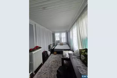 327 7th Street 2nd Floor #2nd floor, Carlstadt, NJ 07072 - Photo 12