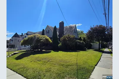 304 Henry Street, Hasbrouck Heights, NJ 07604 - Photo 2