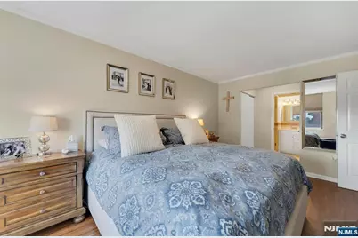 200 Division Street 6G #6G, Cliffside Park, NJ 07010 - Photo 16