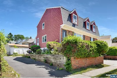 31 Marginal Road, Rutherford, NJ 07070 - Photo 2