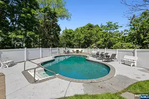 745 Gettysburg Pl, Paramus, NJ 07652 - Photo 40