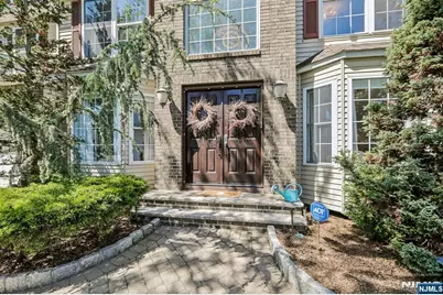 745 Gettysburg Place, Paramus, NJ 07652 - Photo 2