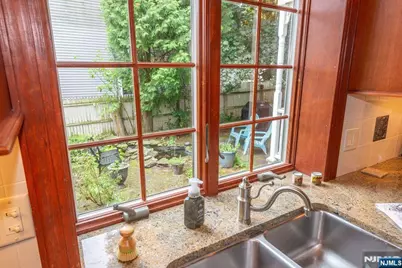 66 Hillside Avenue, Midland Park, NJ 07432 - Photo 16