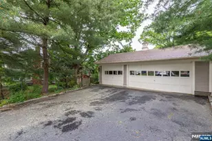 66 Hillside Ave, Midland Park, NJ 07432 - Photo 38