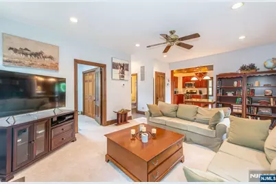 66 Hillside Avenue, Midland Park, NJ 07432 - Photo 18